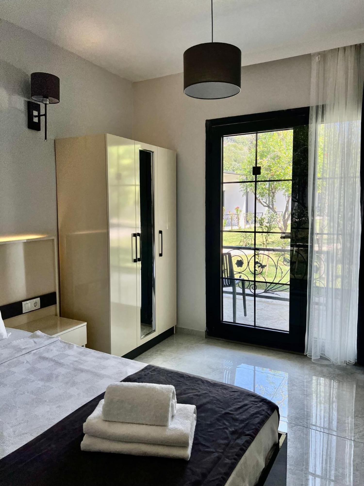 Otel Beyaz Inci Palamutbuku Exterior photo
